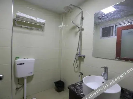 Changjiang Holiday Hotel