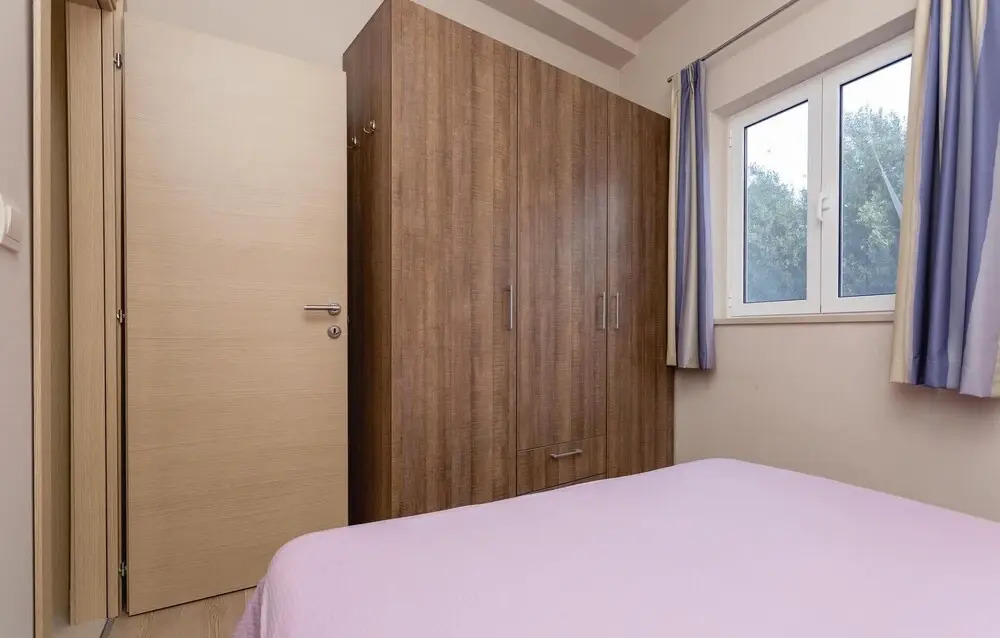 Stunning Home in Zaton Mali With Wifi and 4 Bedrooms