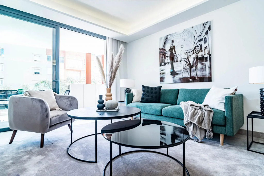 Inf3.2l- Modern City Apartment, Families Only