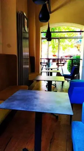 AdHoc Hostel
