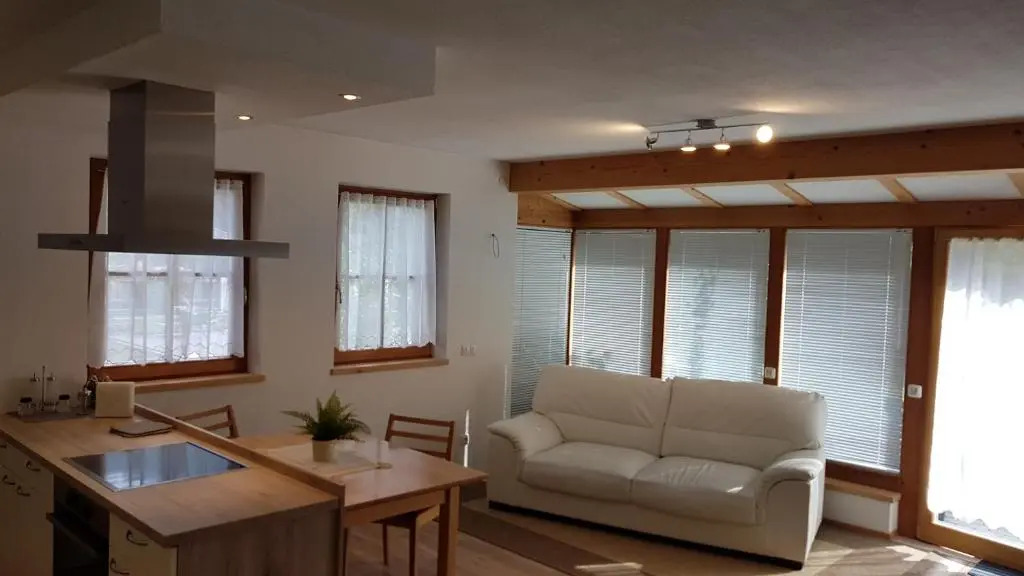 Bina House