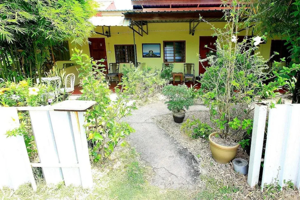 ZEN Rooms Anak Tasik Besar