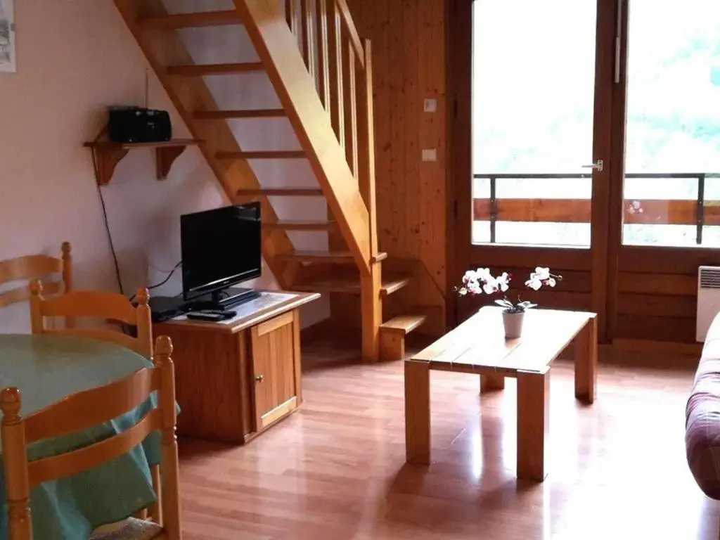 Appartement Le Grand-Bornand, 2 pièces, 6 personnes - FR-1-241-21