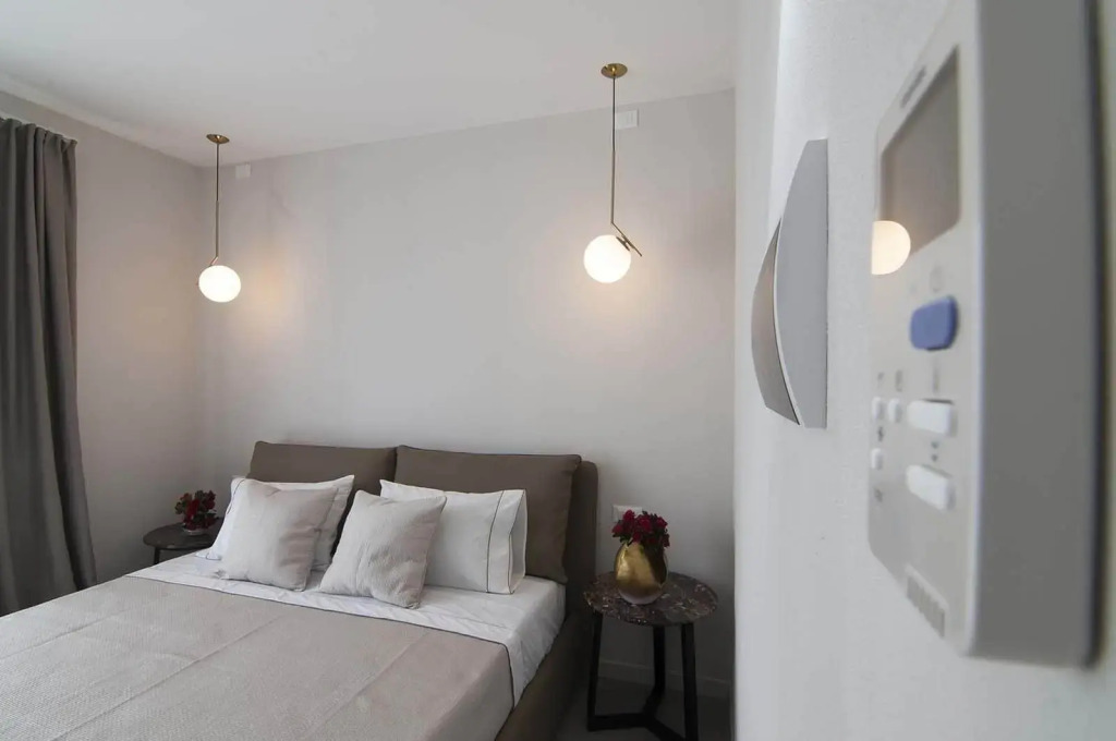 Garda Room