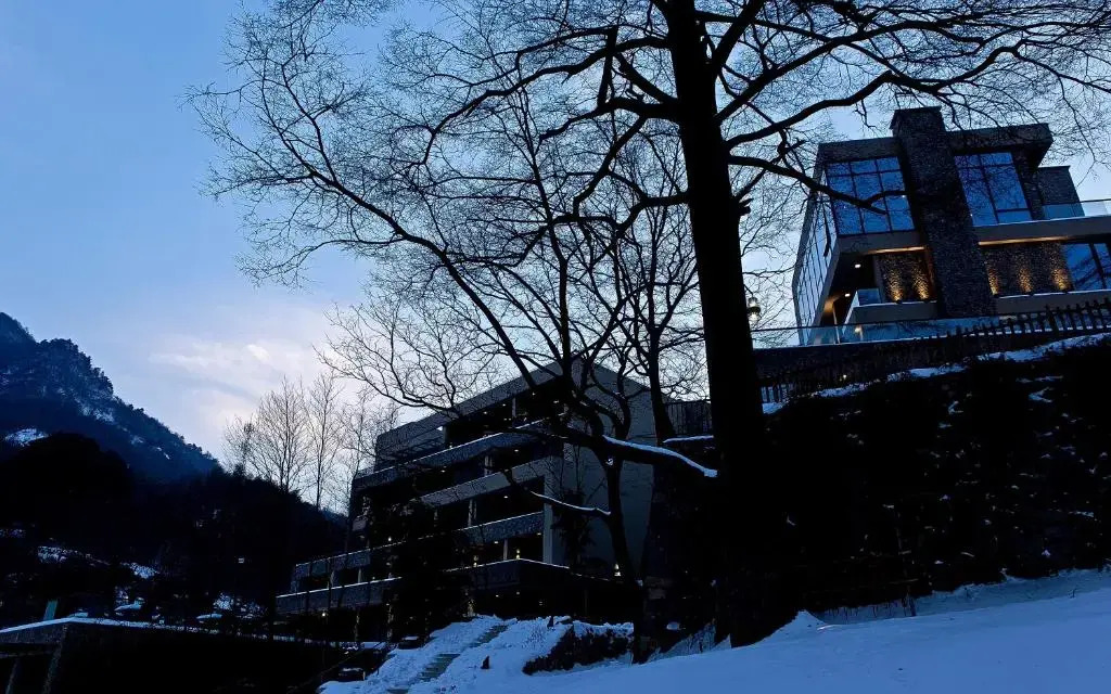 Yun Ban Jian Ye She Guest House