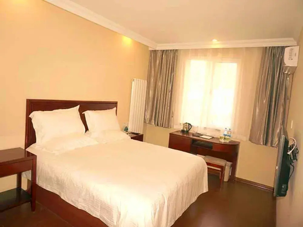 Green Tree Inn Tianjin Daqiao Avenue