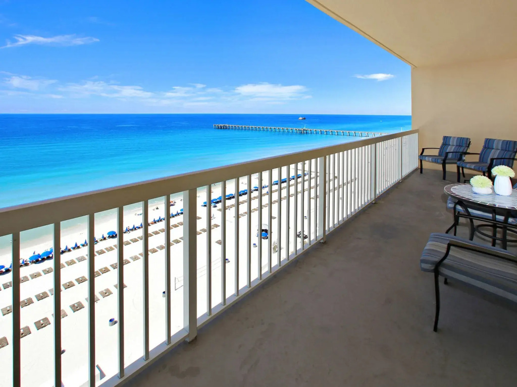Calypso 1204E 116588 by RedAwning