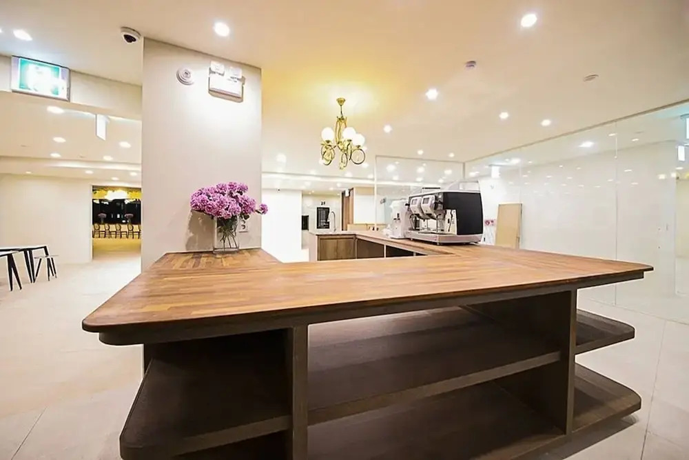 Tongyeong Tourist Hotel