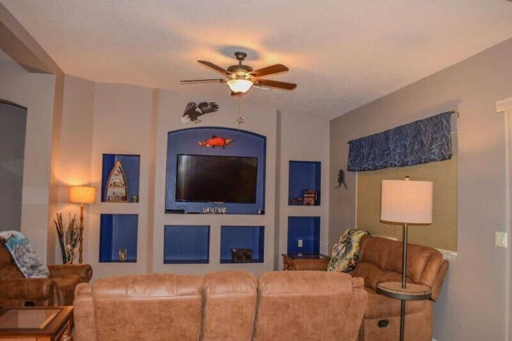 David and Margo Merrill - 3 Br Home