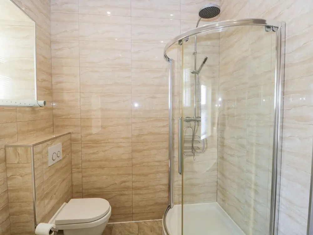 Carlton House Apartment 1