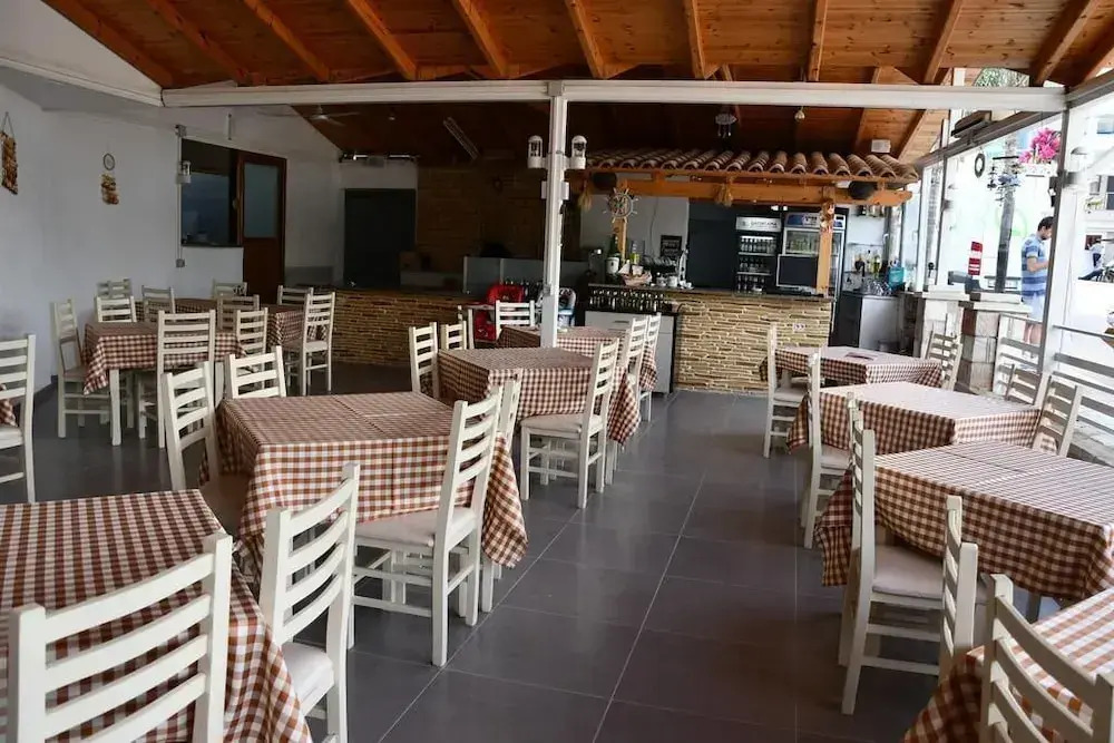 Hotel IONI-AN Ksamil