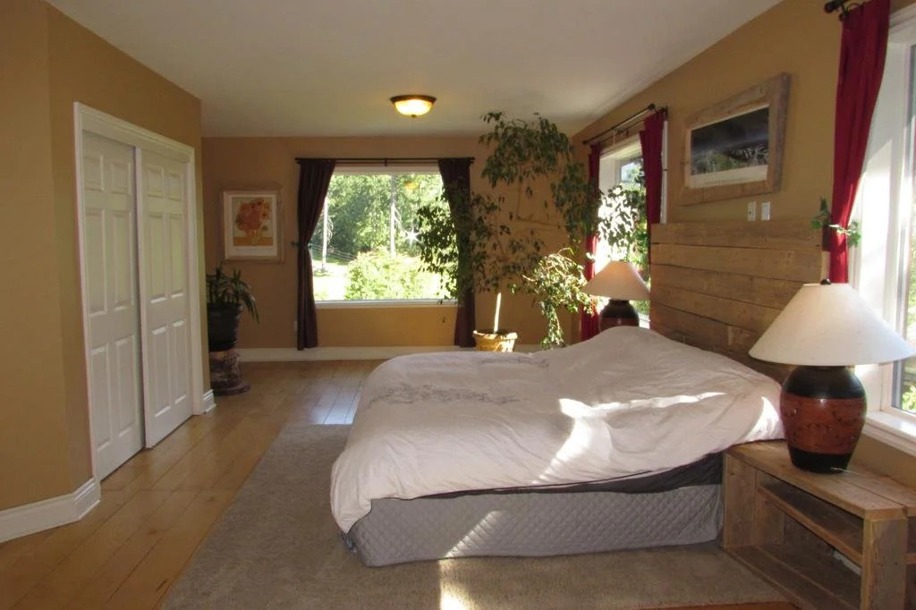 The Cabin at Sweetwater Lane Farm