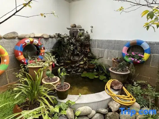 Tengchong Nuanju Homestay (Simola Va Ethnic Village)