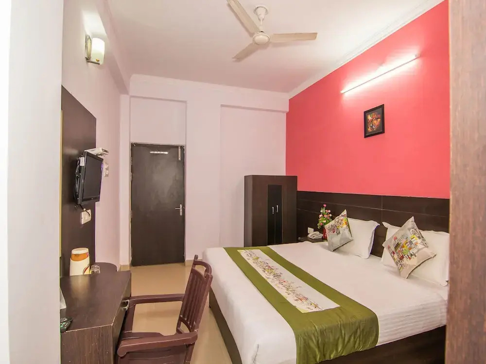 OYO 4679 Hotel Shantila Inn