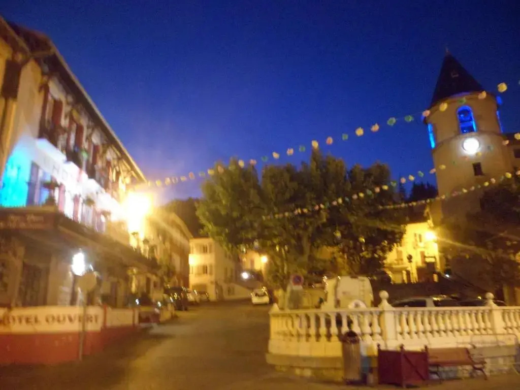 LE MODERNE VEYNES - Location dappartements à la nuitée