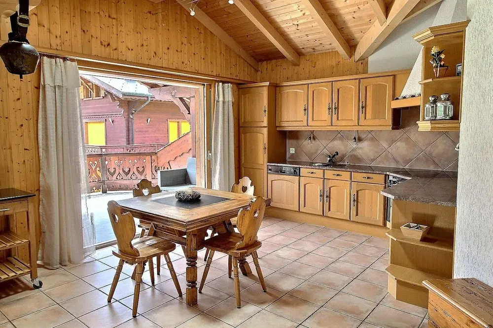 Very Nice 3.5 Rooms at 500m From the Cableway