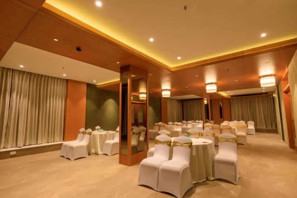 Lords Eco Inn Jamnagar - Apple Gate