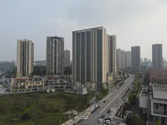 Qiyu Hotel (Chongqing Finance School Halo Shopping Park)