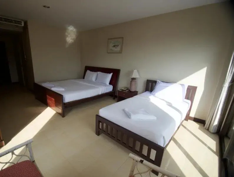 Baan Khun Poh Hotel