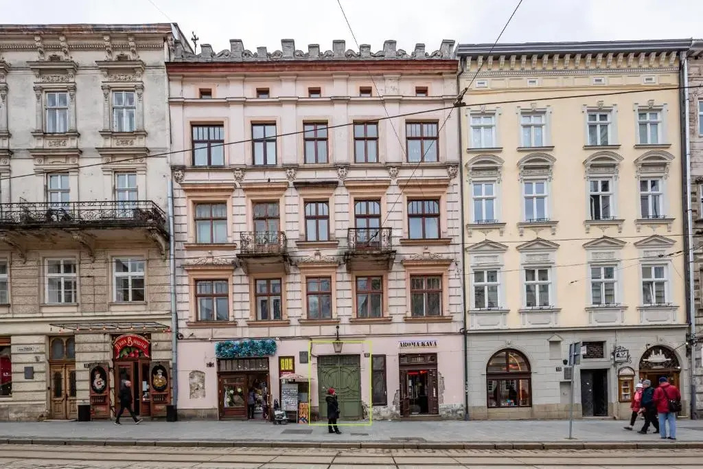 View on Rynok Square apartments
