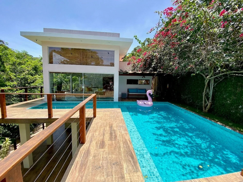 Casa c/ Piscina Privativa, 3 Suítes Sala integrada