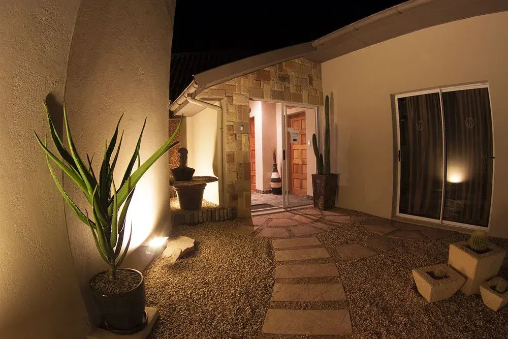 The Roundhouse Guesthouse