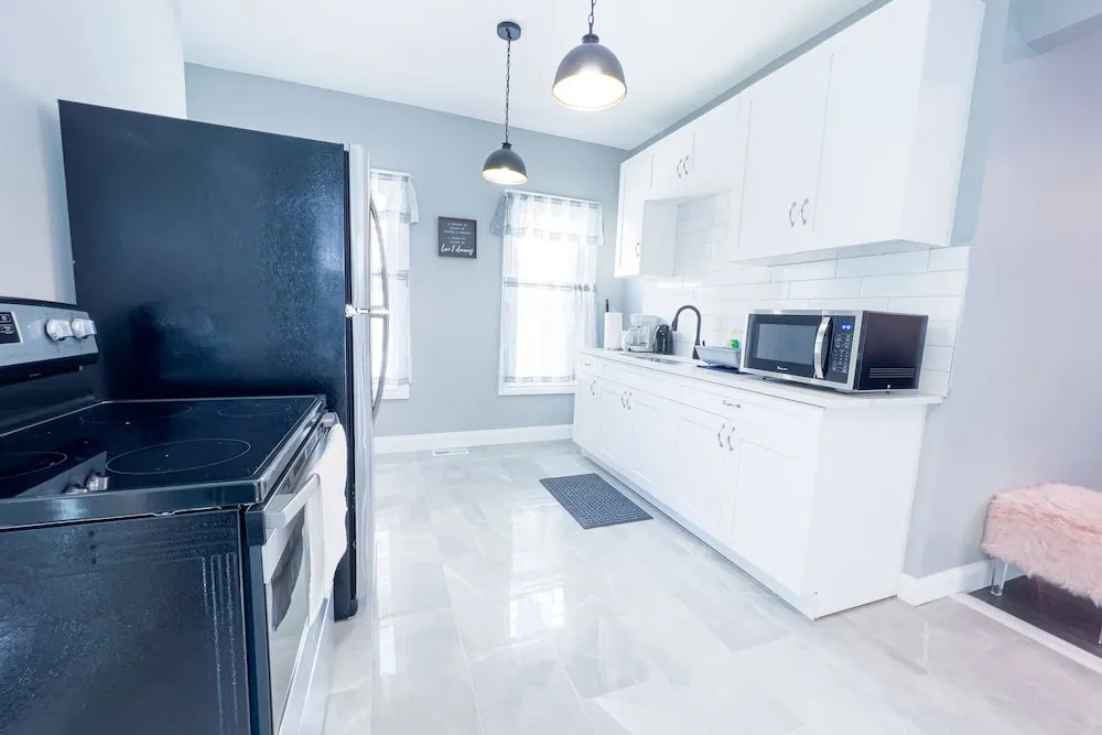 Modern 5BR Home Perfect for Families