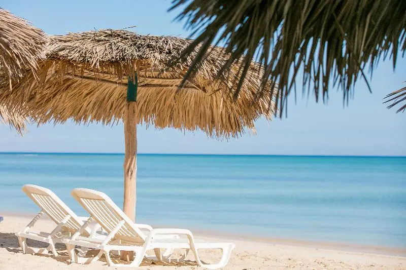 Sol Turquesa Beach