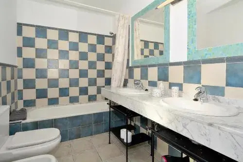 Lanza Coloradas 20, heated pool