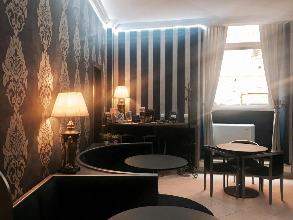 Hotel Paris