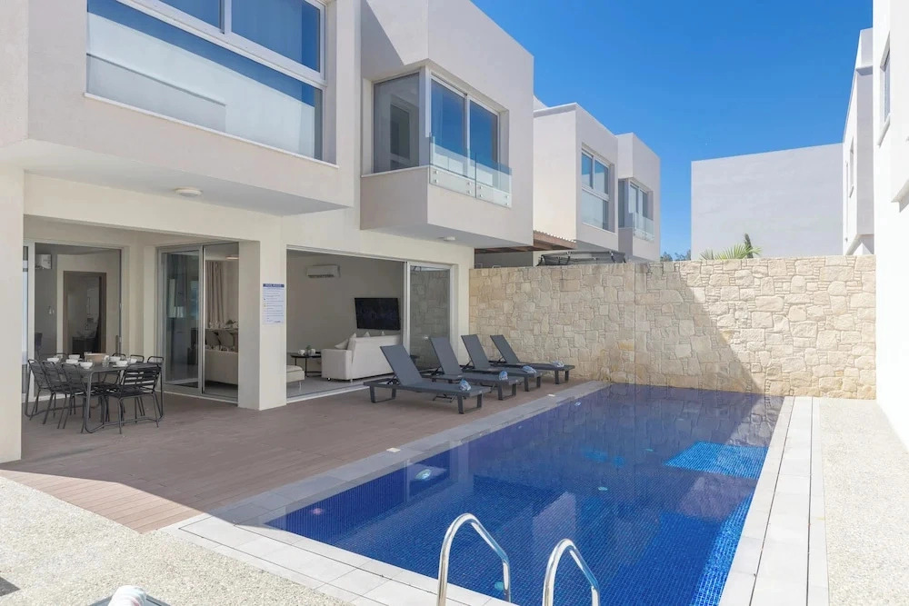 4 Bed Villa With Private Pool - Brand new
