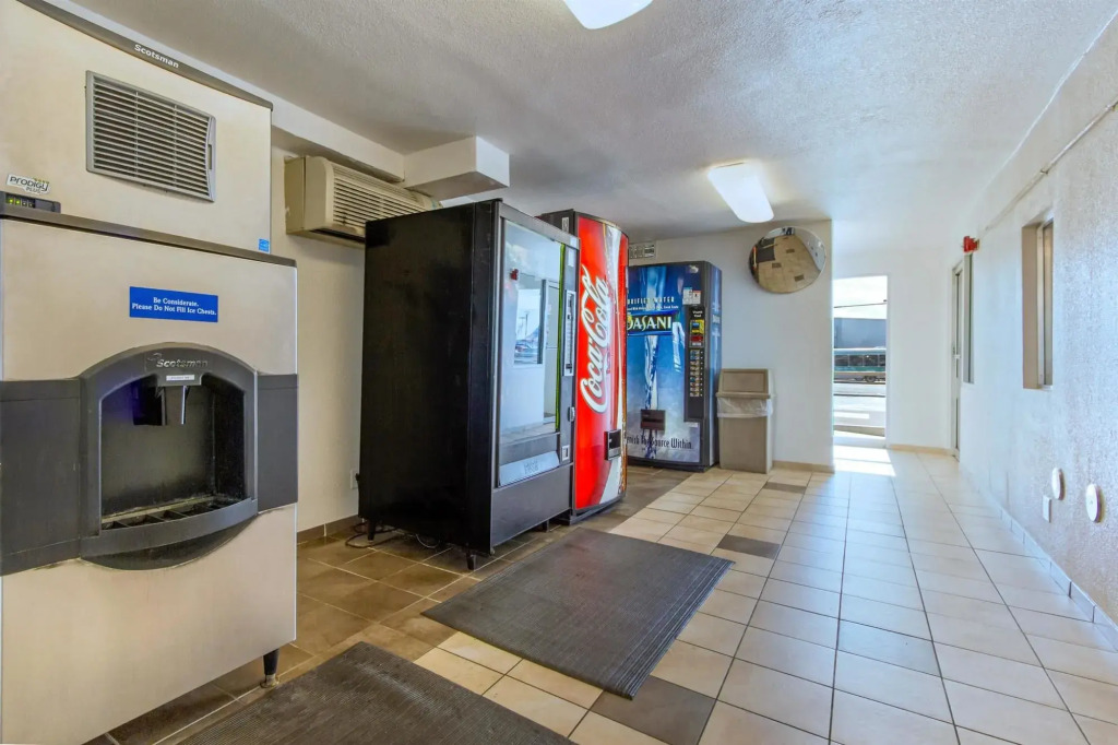 Motel 6-Phoenix, AZ - North Bell Road