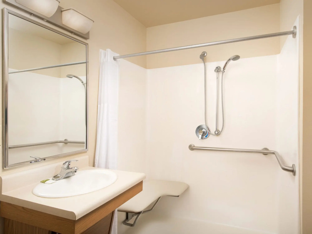 WoodSpring Suites Chicago Romeoville