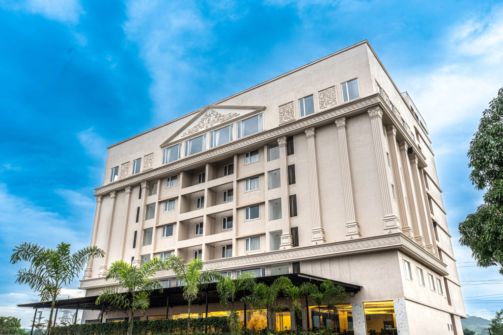 Mastiff Grand The Sia Palace Suites & Banquets, Khopoli, Near Imagica
