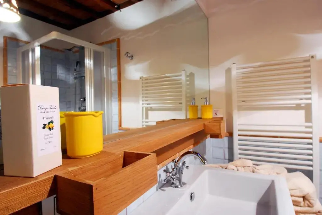 Le Dimore by Borgo Tessile - Feronia