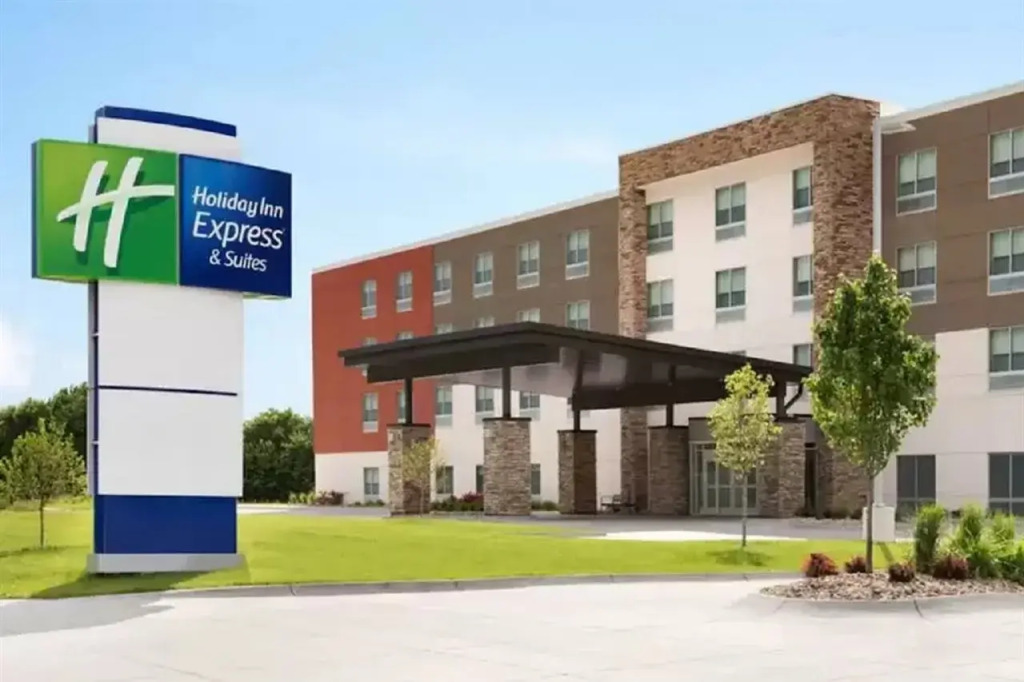 Holiday Inn Express & Suites - Roanoke - Civic Center