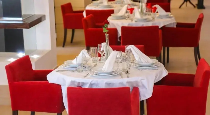 L'Escale Hotel