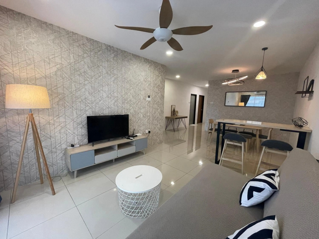 Ipoh Waterpark Homestay 7-12pax 3 Or 4Bedrooms Pool or City View with 2parking