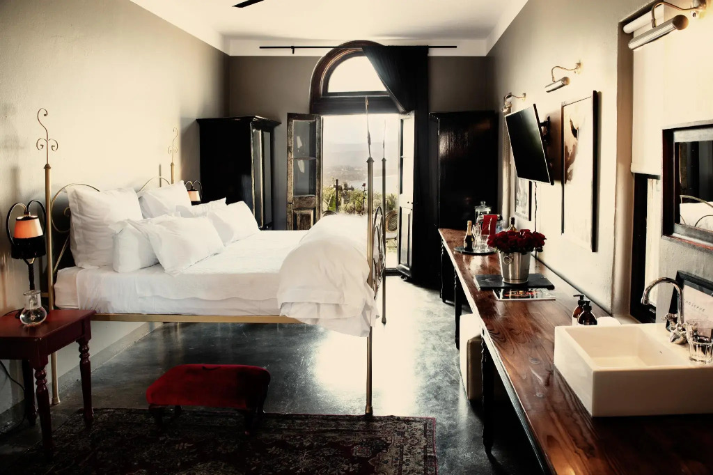 Grand Cafe & Rooms