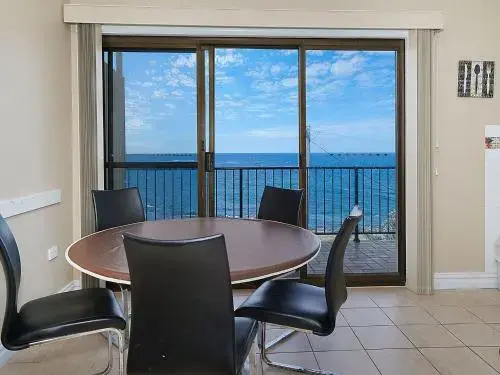 Waterfront Unit, Unit 3