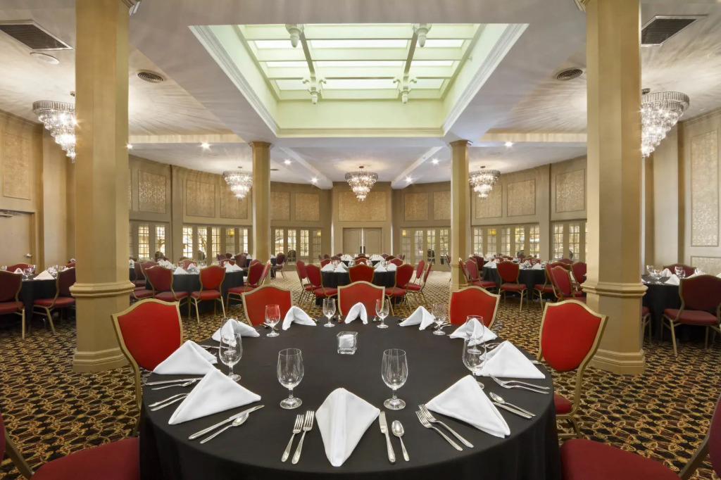 The Elms Hotel & Spa, a Destination by Hyatt Hotel