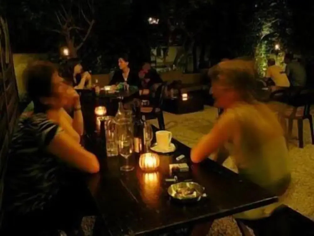 Hirschen Backpacker-Hotel & Pub