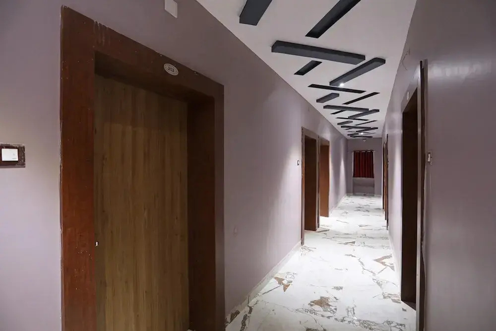 Nirmalya Plaza By OYO Rooms