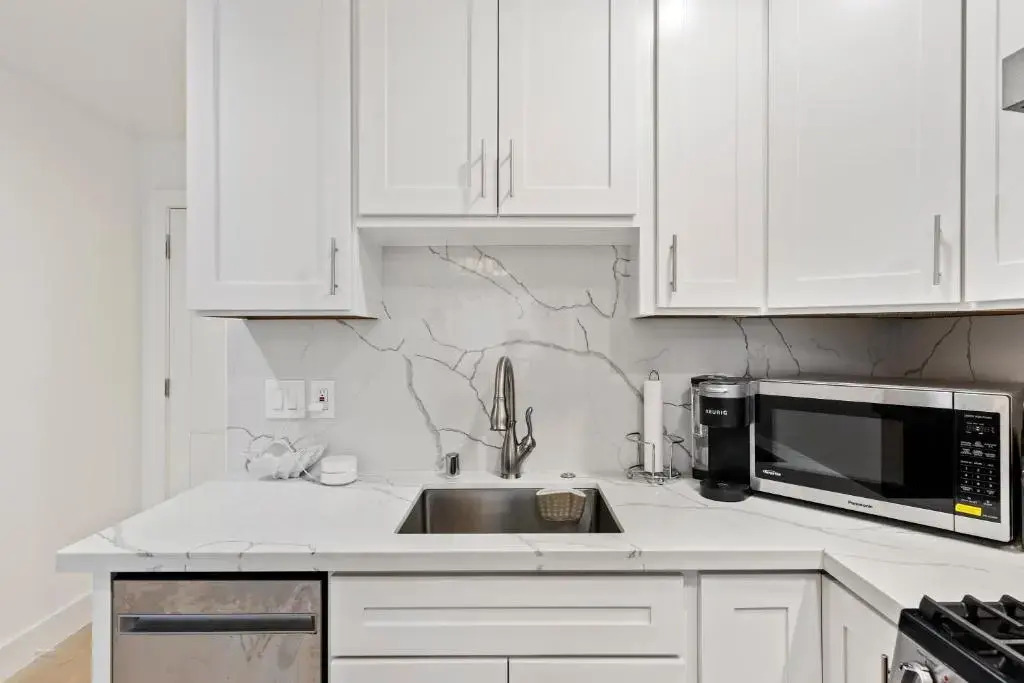 SF Newly Remodeled Charming 2bd With 100% Walking Score