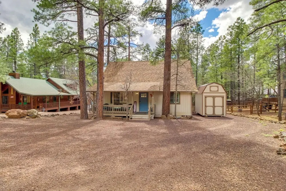 Updated Pinetop Home: 5 Mi to Woodland Lake Park!