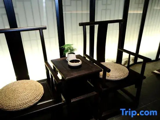 Xun Hotel