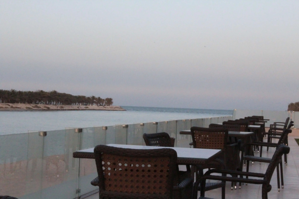 Golden Tulip Al Khobar Suites