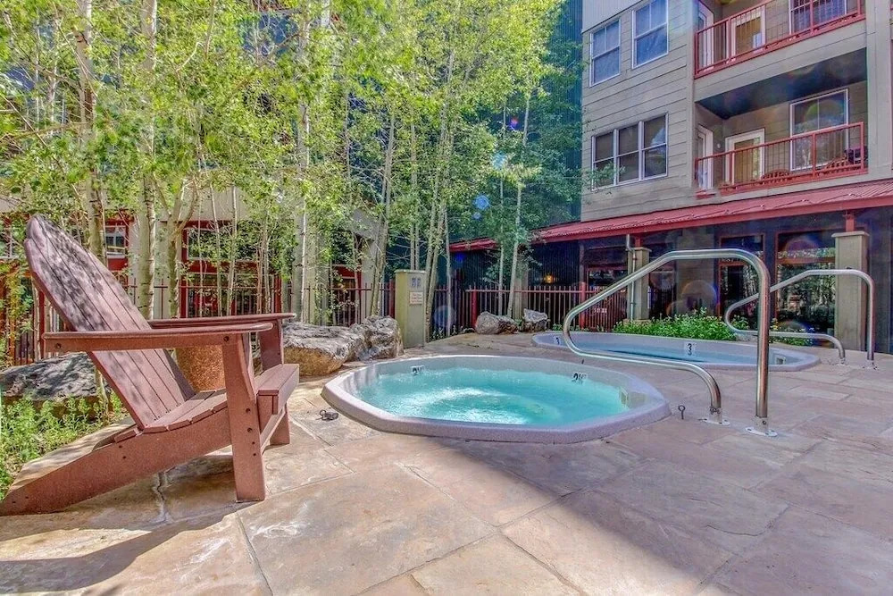 8256 Silver Mill 3 Bedroom Condo by RedAwning