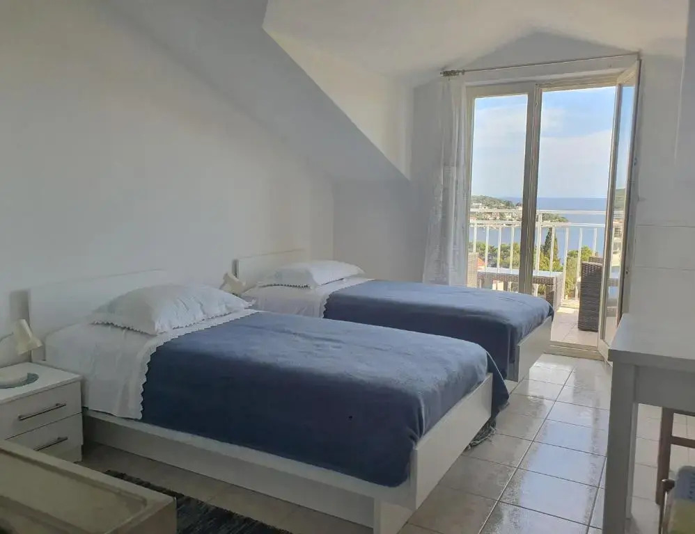 Apartments Frane