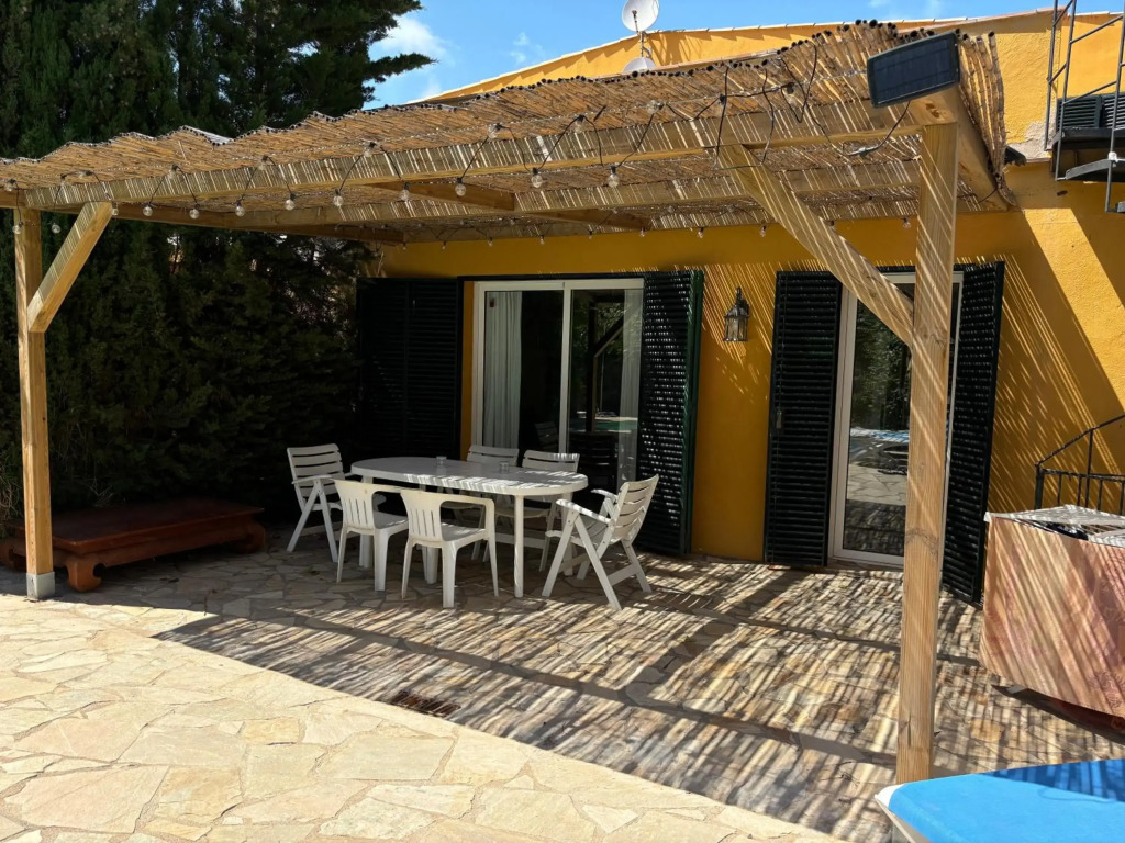 Holiday Paraiso